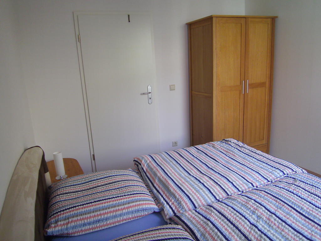 Altstadt Ferienwohnung Stralsund Mit Parkplatz חדר תמונה